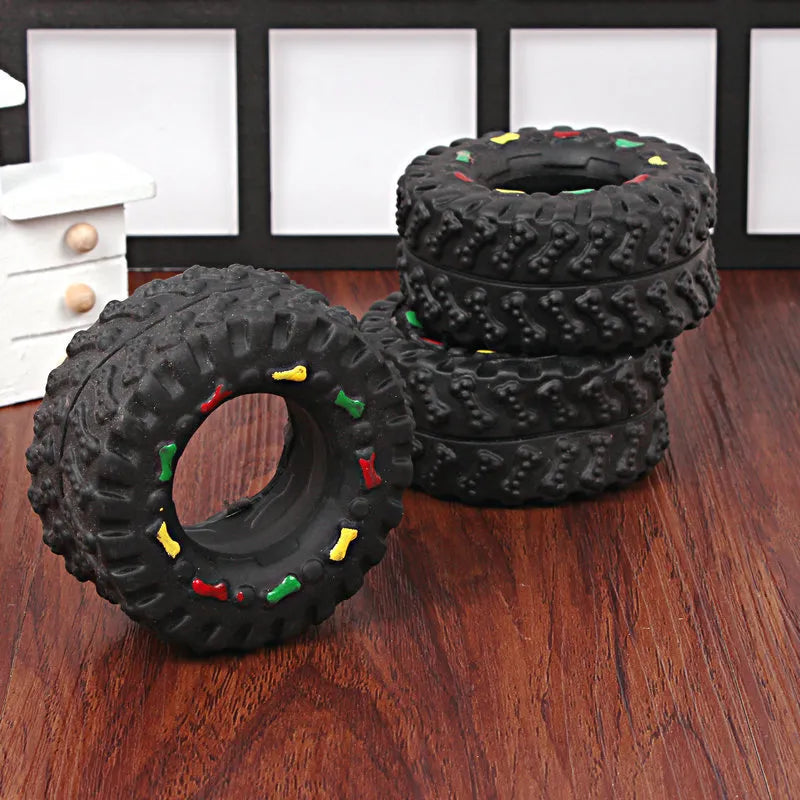 Jouet Pour Chien Robuste En Forme De Pneu Avec Structure À Mâcher Et Détails Colorés