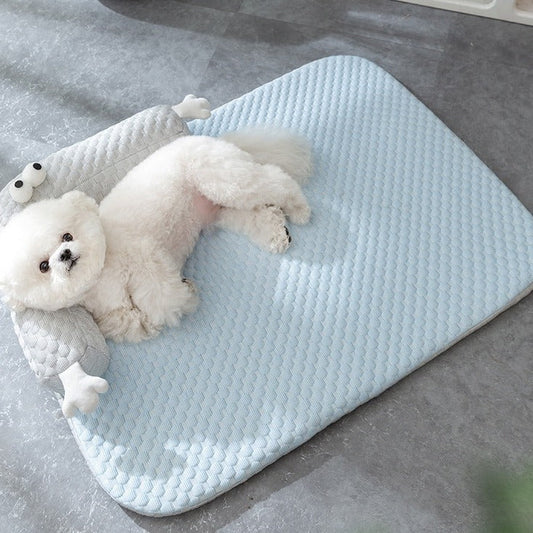 Tapis de refroidissement pour animaux domestiques en soie avec rembourrage