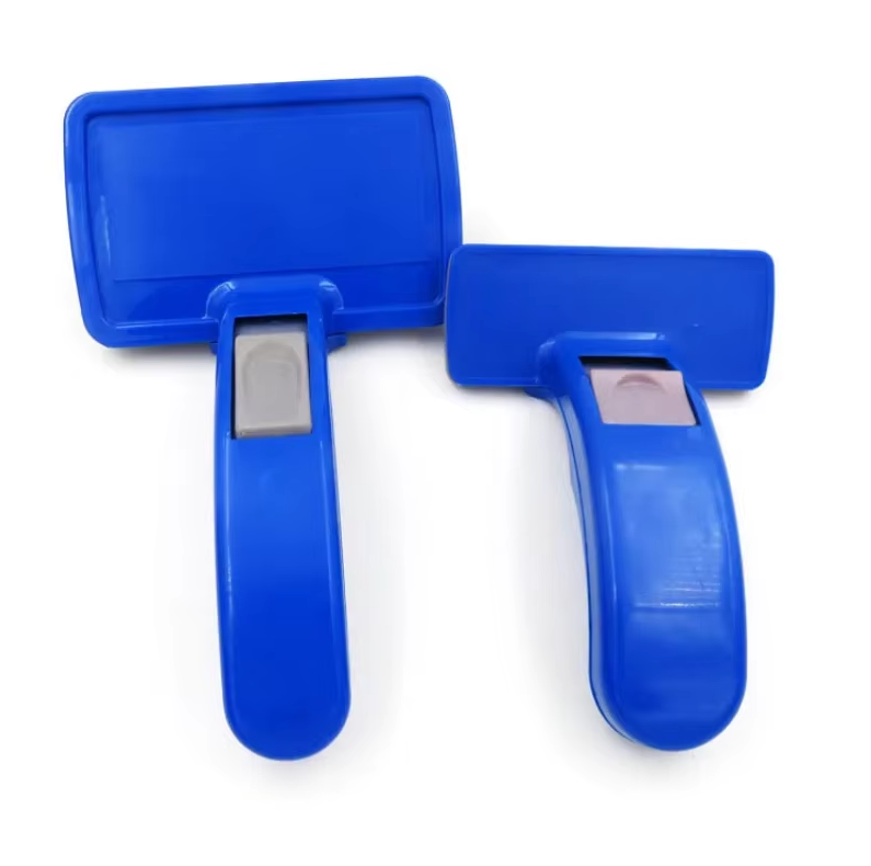 Brosse Autonettoyante pour Animaux de Compagnie avec Poils en Silicone pour un Toilettage sans Effort
