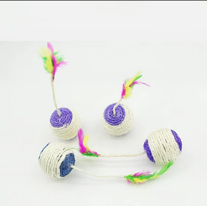 Balle Interactive pour Chats avec Plumes et Corde en Sisal