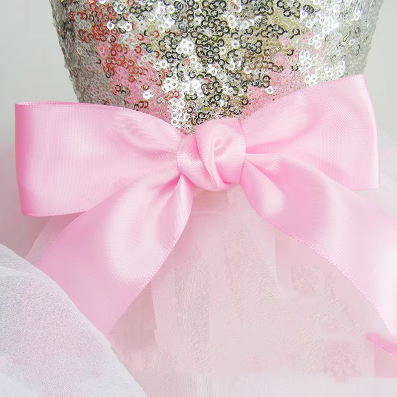 Elégante Robe Pour Chien Avec Paillettes Et Jupe En Tulle En 2 Coloris