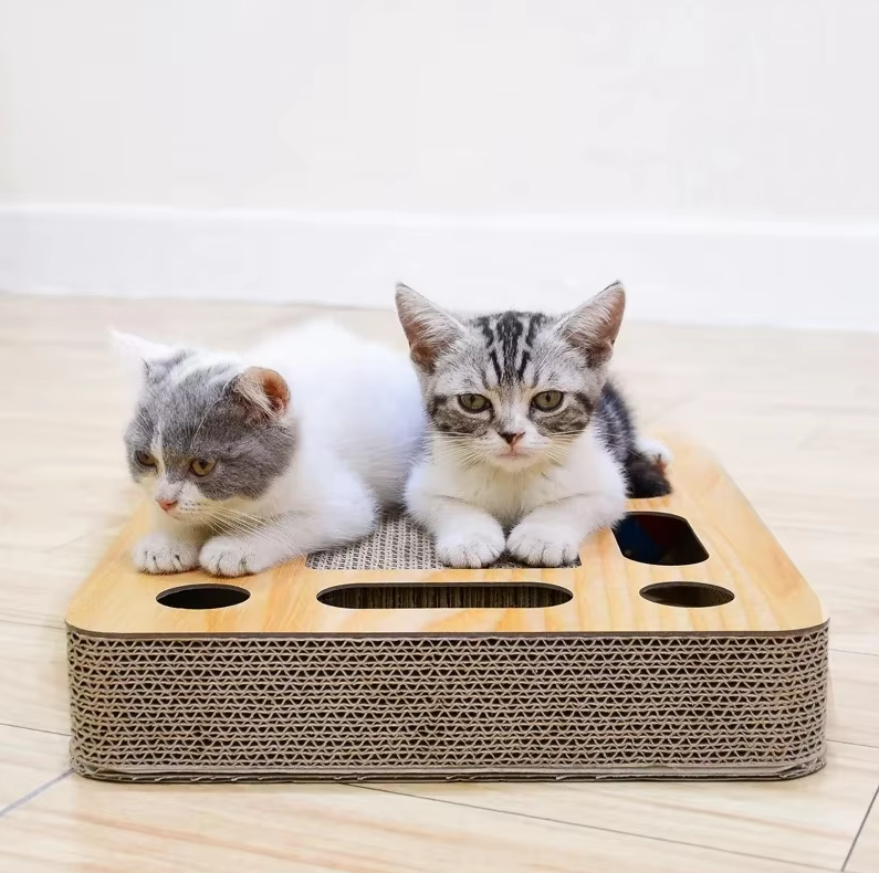 Plat à Gratter pour Chats avec Jouets - Tapis à Gratter en Carton Ondulé et Cadre en Bois