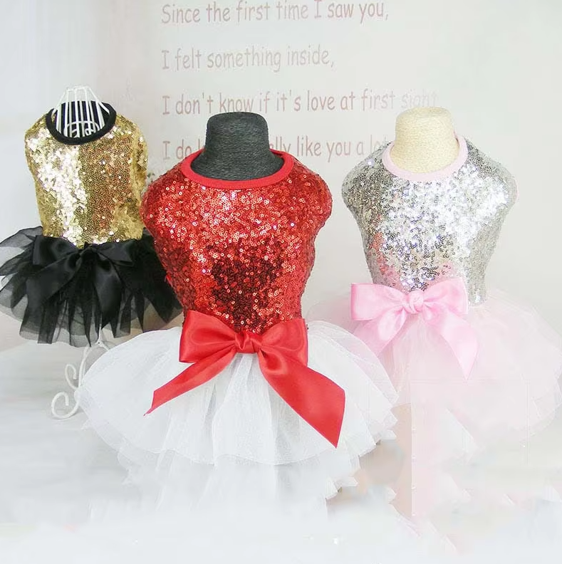 Elégante Robe Pour Chien Avec Paillettes Et Jupe En Tulle En 2 Coloris