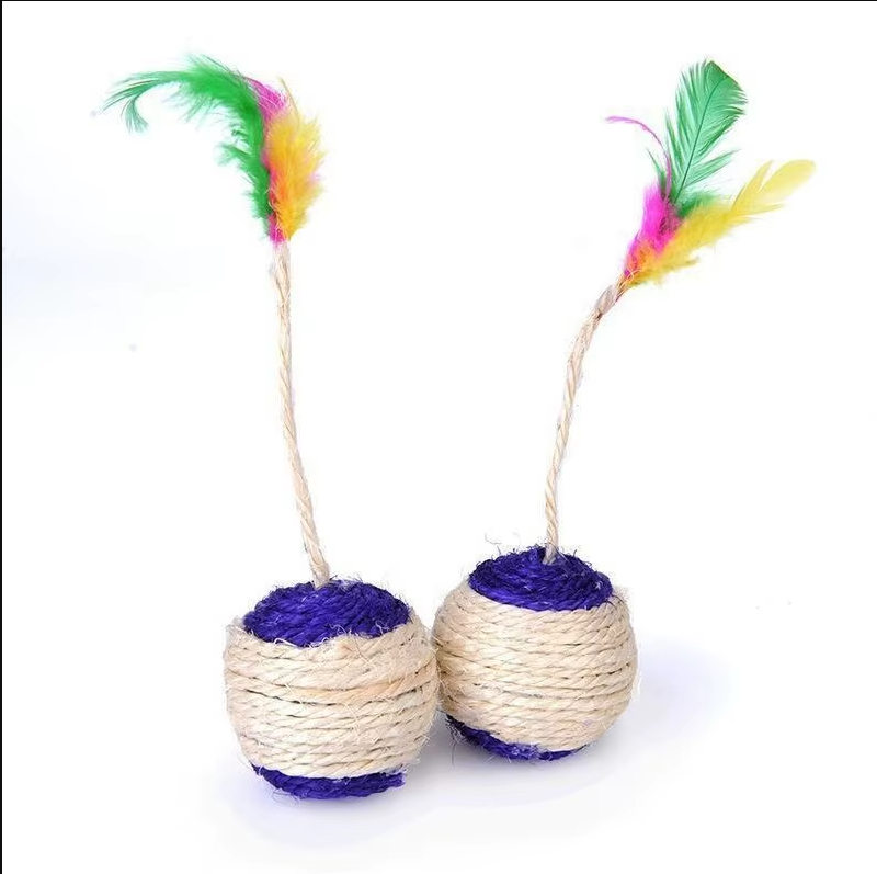 Balle Interactive pour Chats avec Plumes et Corde en Sisal