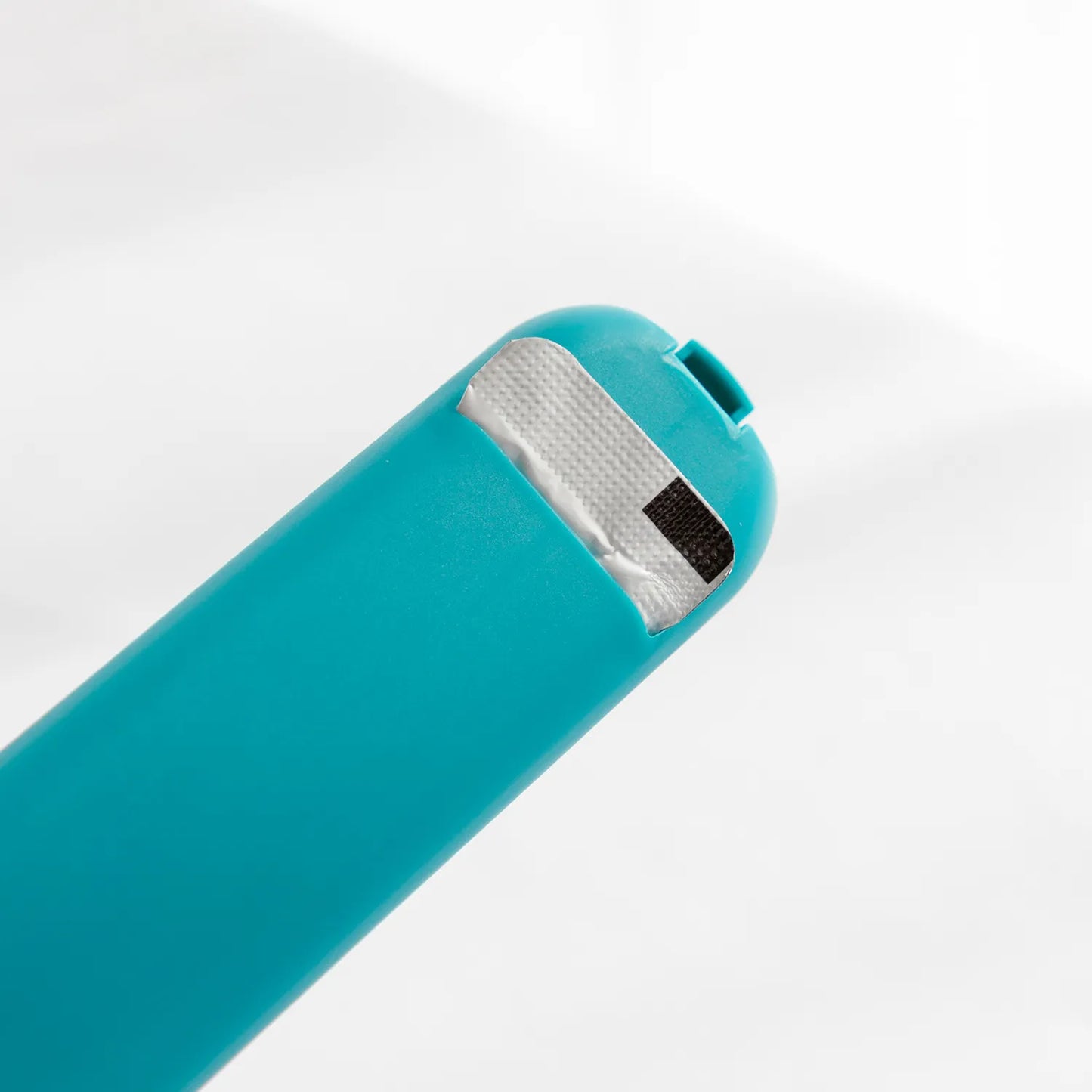 Distributeur D' Aliments pour Chats avec Poussoir - Portionneur D' Aliments Pratique et Extracteur de Tubes pour Chats et Chiens